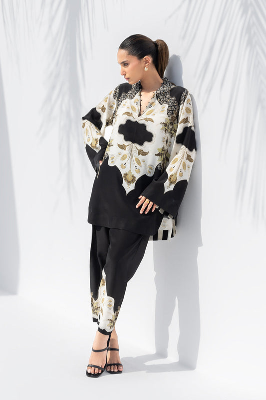 Noir Royale – Baroque Print Kurta & Straight Pants Co-Ord Set